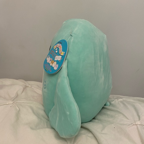 Maggie stingray 12” squishmallow - Picture 2 of 3